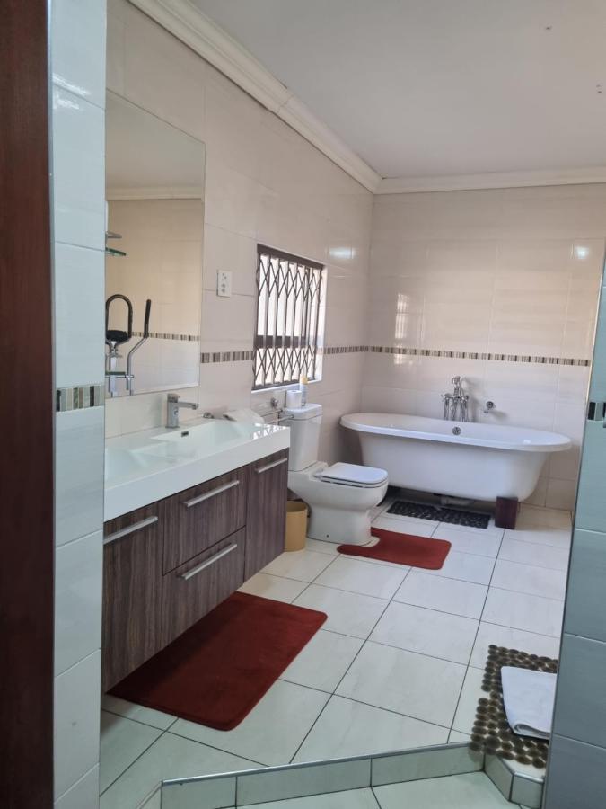 Lalela House Apartment Johannesburg Bagian luar foto