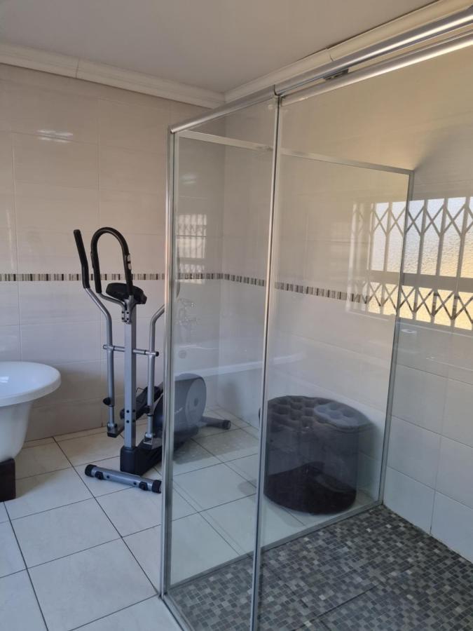 Lalela House Apartment Johannesburg Bagian luar foto