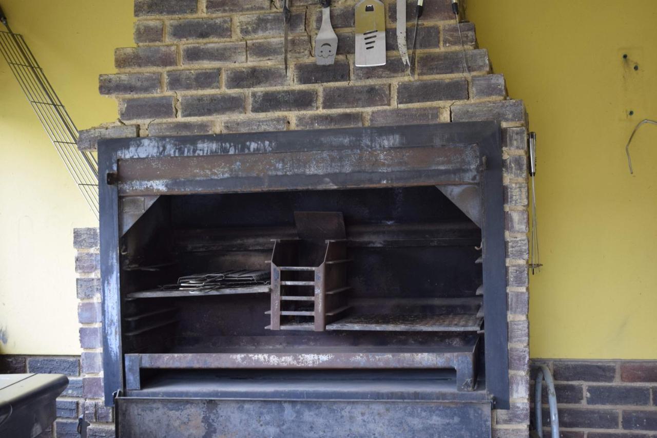 Lalela House Apartment Johannesburg Bagian luar foto