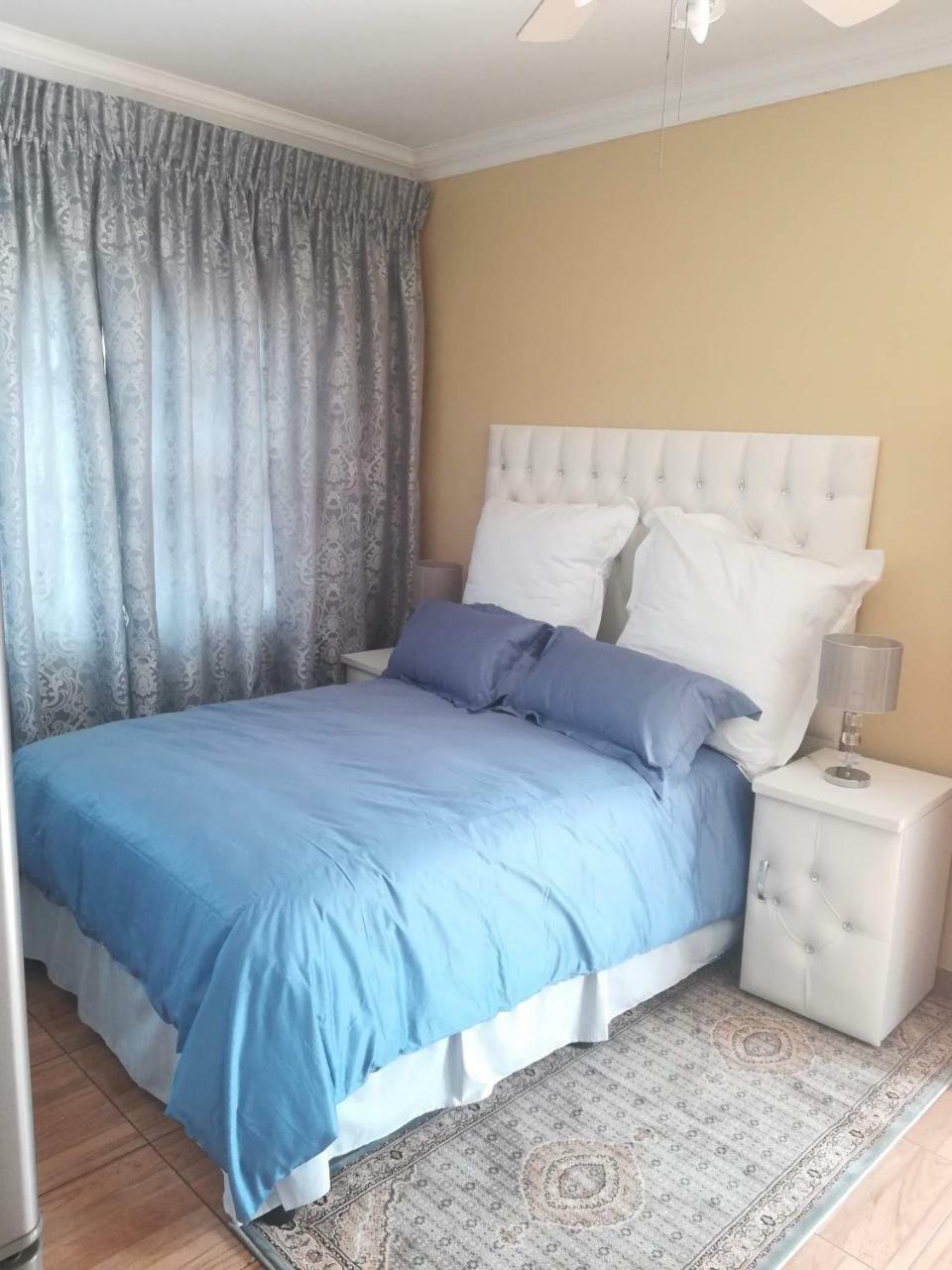 Lalela House Apartment Johannesburg Bagian luar foto
