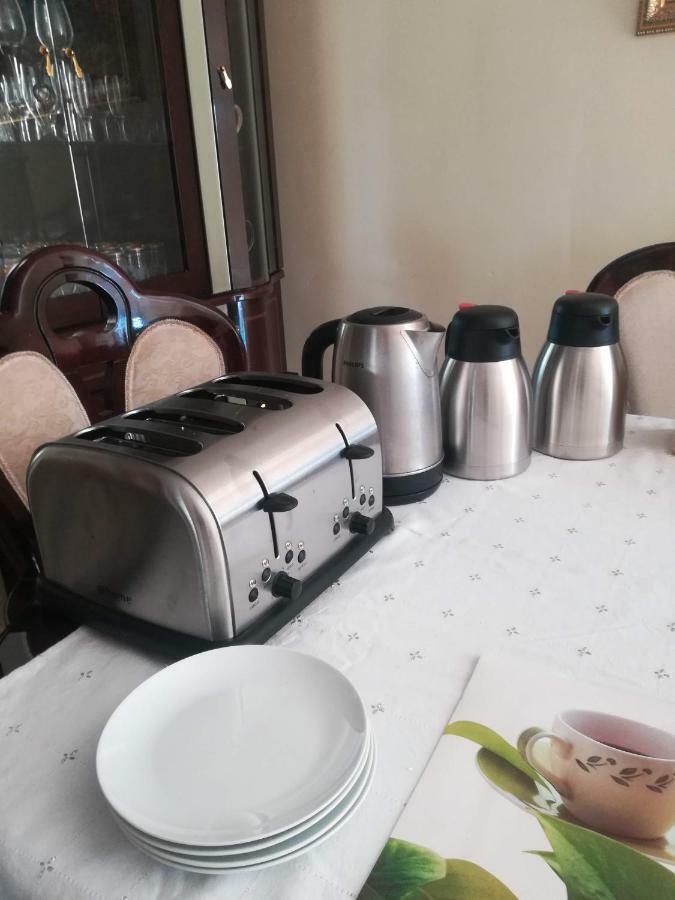 Lalela House Apartment Johannesburg Bagian luar foto