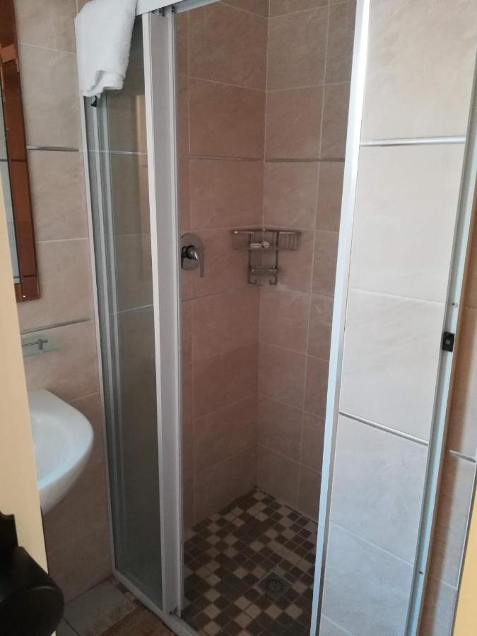 Lalela House Apartment Johannesburg Bagian luar foto
