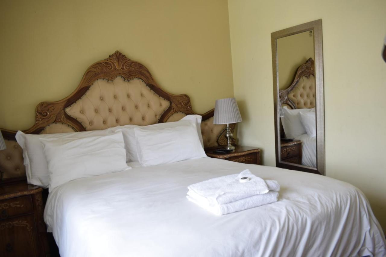 Lalela House Apartment Johannesburg Bagian luar foto